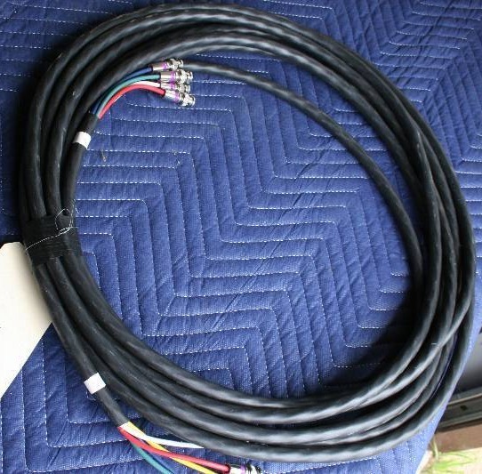 lot 94 image: Heavy Duty VGA Component Cords