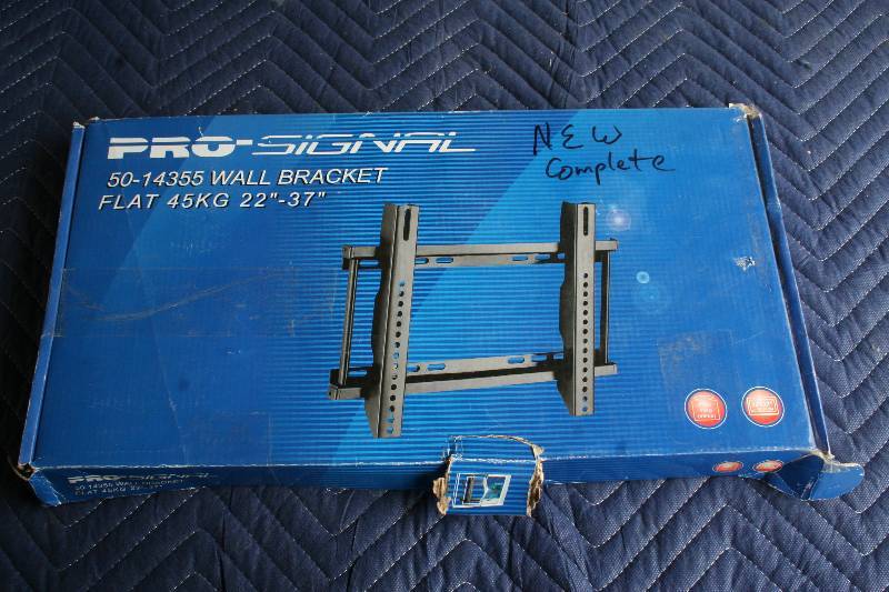 lot 102 image: TV Mounting Wall Bracket