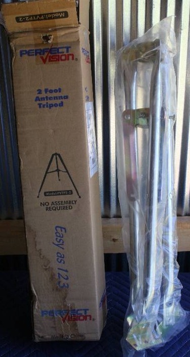 lot 146 image: Antenna Tripod