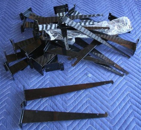 lot 161 image: Slatboard Support Brackets