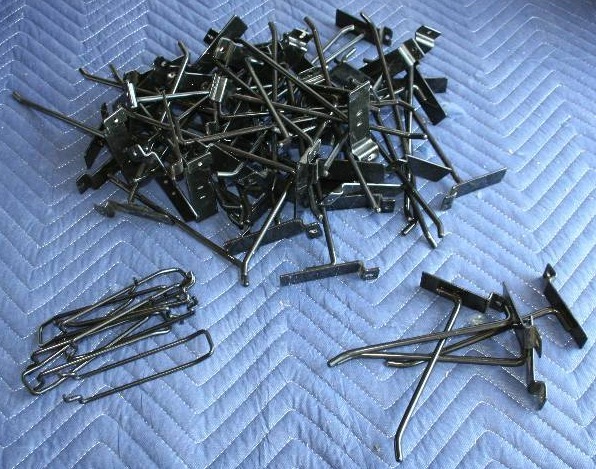 lot 164 image: Slatboard Hooks