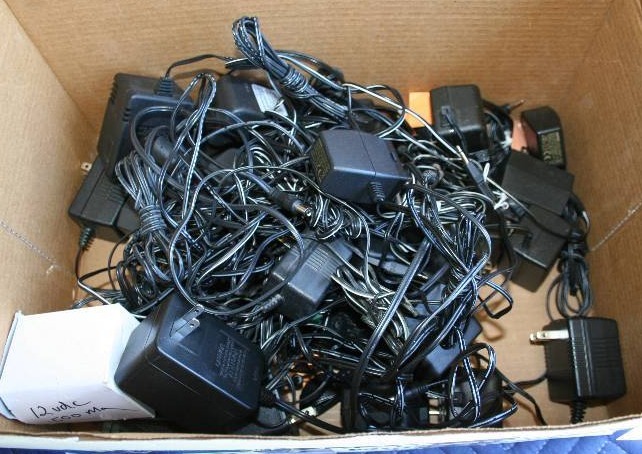 lot 184 image: Box of 12 Volt DC Adapters