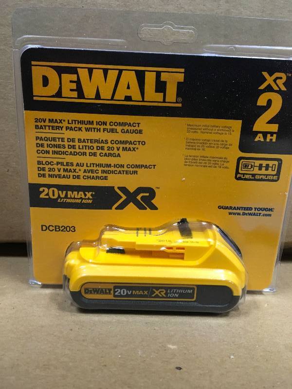 Dewalt 20-Volt MAX XR Lithium-Ion Compact Battery Pack 2.0Ah