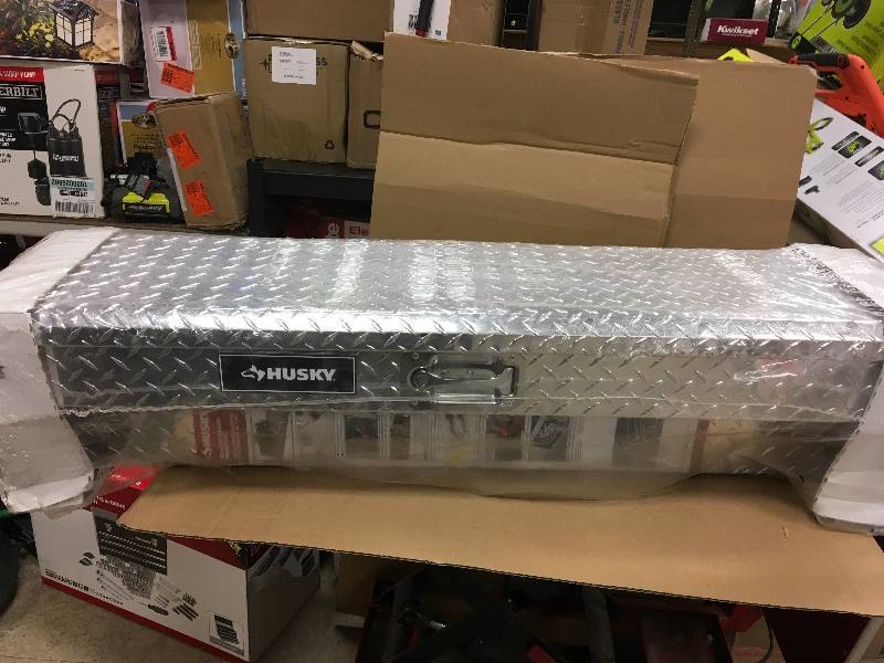 HUSKY 48 IN ALUMINUM SIDE MOUNT TRUCK TOOL BOX THDSM48