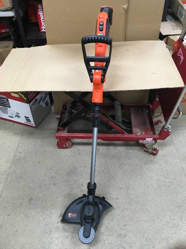 Black and Decker 12 in. 20-Volt MAX Lithium-Ion Cordless 2-in-1 String Grass TrimmerLawn Edger tool only