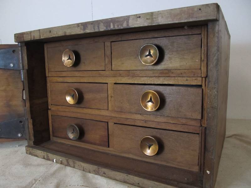 lot 168 image: Vintage Heavy Duty Wooden Parts Cabinet