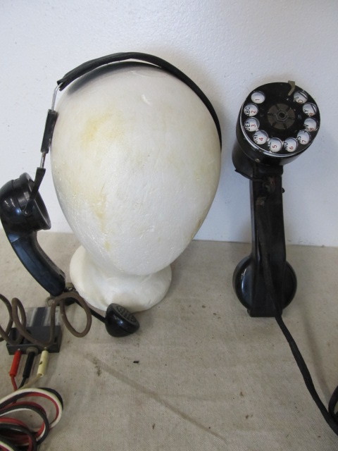 lot 80 image: Vintage BELL SYSTEM Telephones & Headset