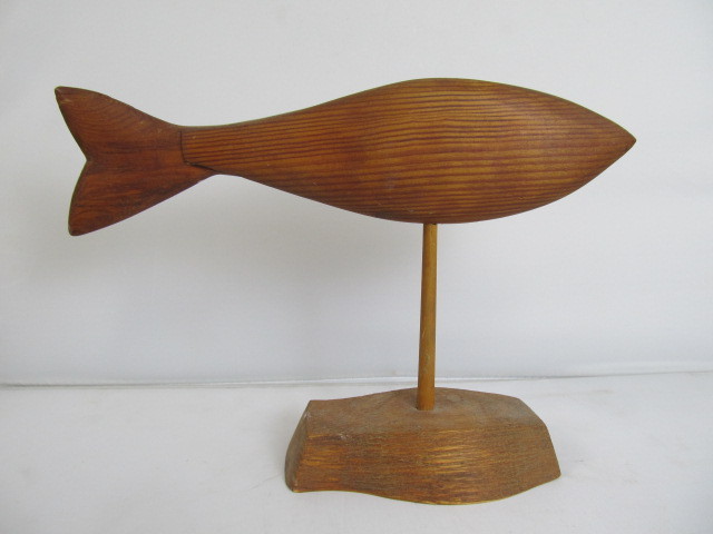 lot 89 image: Vintage Hand Carved Signed Folk Art Wood Fish Carving