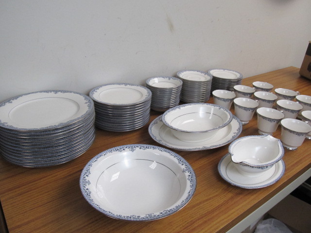 lot 98 image: Complete Service for 12 NORITAKE Charleston Ivory China Set