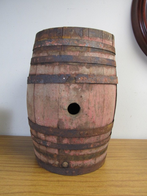 lot 102 image: Antique WoodIron Barrel