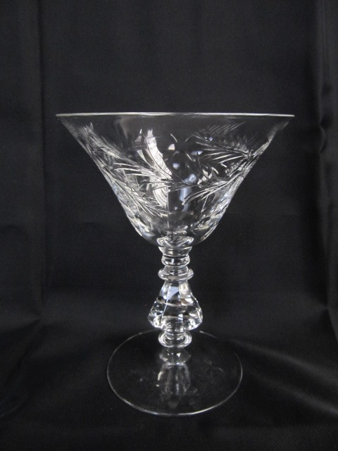 lot 118 image: SET OF 8 High End Vintage Etched Crystal Goblets