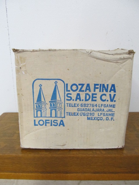 lot 141 image: NEW IN BOX Vintage Lofisa Stoneware Dish Set