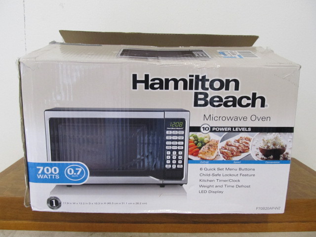 lot 155 image: NEW IN BOX Hamilton Beach Microwave