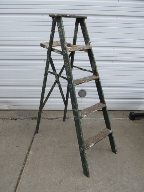 lot 183 image: Antique Painted Wooden Ladder