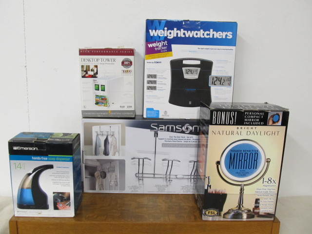 lot 187 image: Lot of Brand New Items