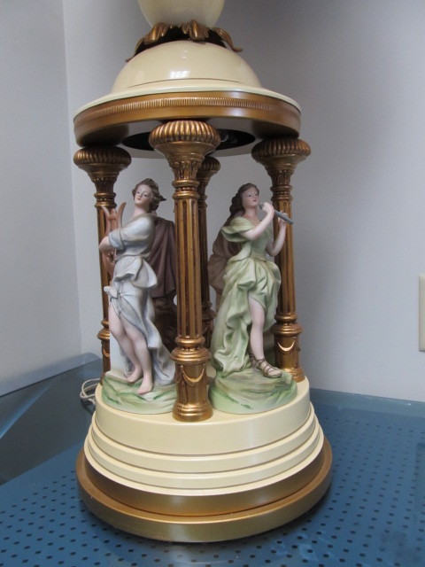 lot 207 image: Large Vintage Table Lamp wFigural Statue Base