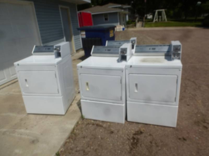lot 12 image: Whirlpool Coin Operated Drier