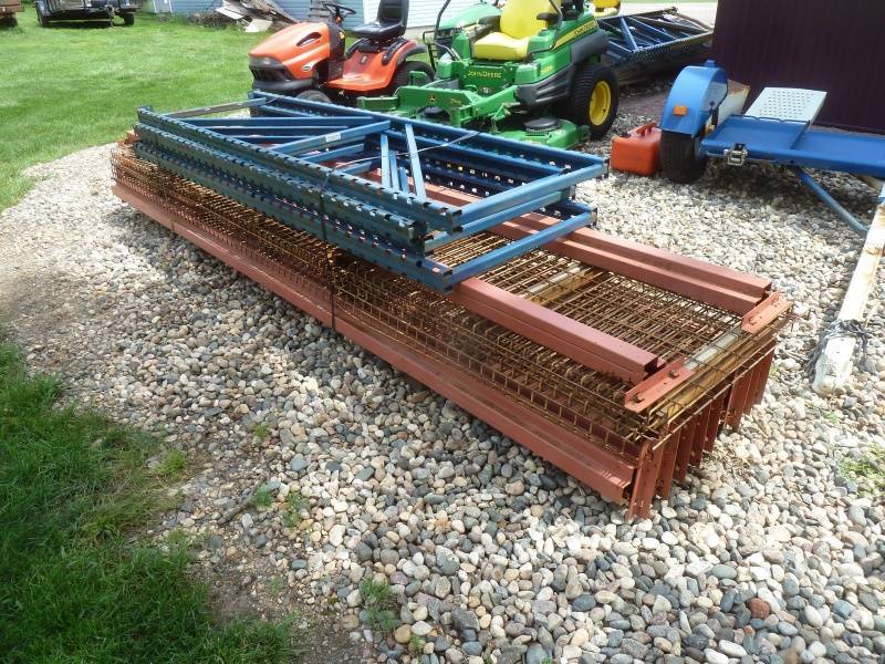 lot 5 image: Pallet Racking