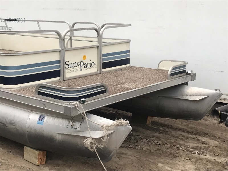 1988 Sun Patio 21ft Pontoon Boat