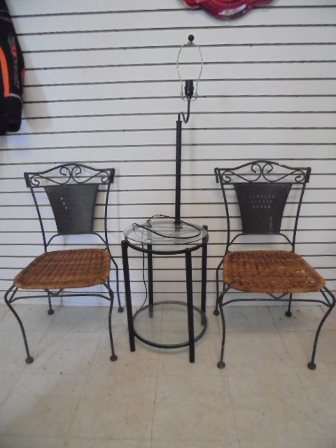 LampTable Comination Chairs