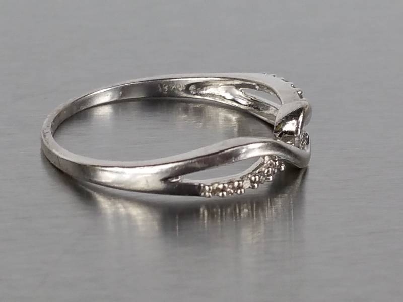 Diamond Ring in 10K White Gold