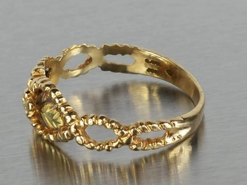 Black Hills Gold 10k Ring