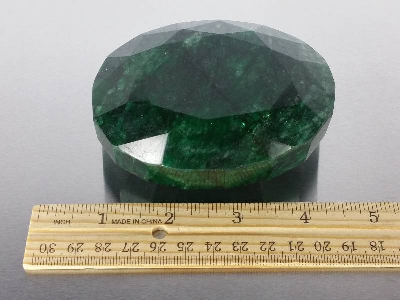 Massive 2000 Carat Natural Emerald, Certified
