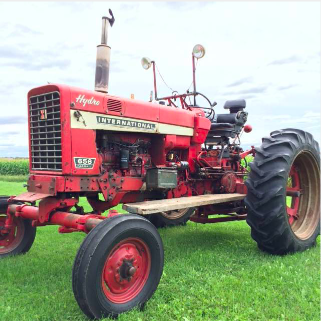 International Harvester 656 Tractor with Hydrostatic transmission | K-BID