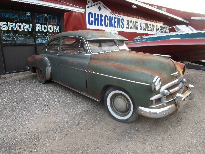 lot 1 image: 1950 CHEVY 2 DOOR DELUXE