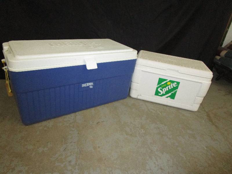 lot 29 image: Pr Coolers Xlarge 96 Can Cooler and Large Cooler