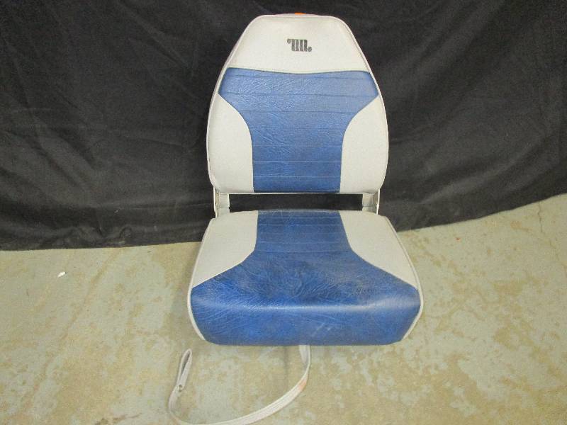 lot 36 image: Boat Seat