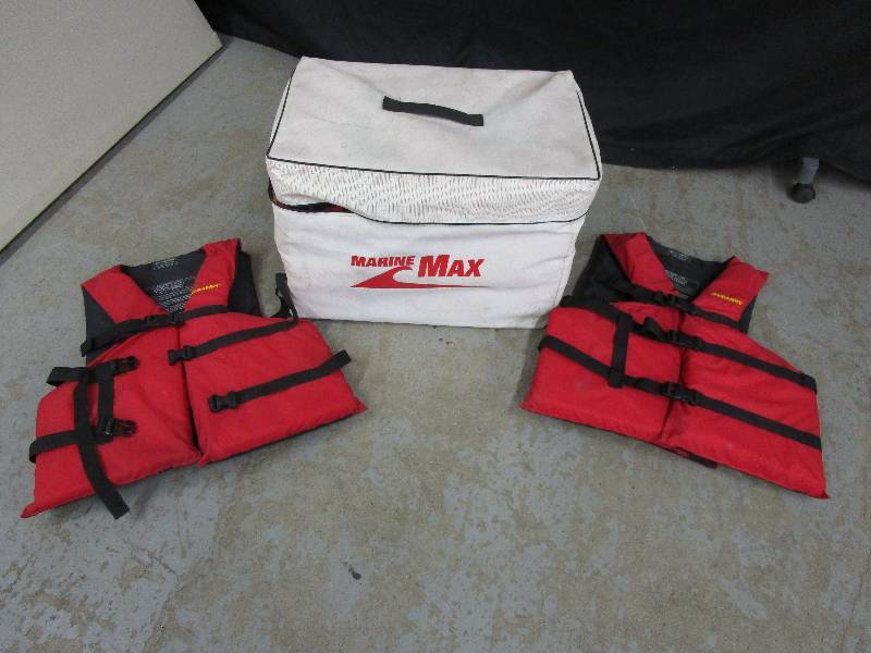 lot 56 image: 2 Sterns Life Jackets and 6 Orange Life jackets Extrs Standard Orange
