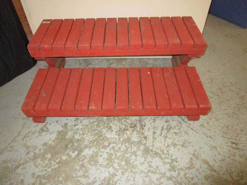 lot 59 image: Steps37 12 x 12 x 13 12
