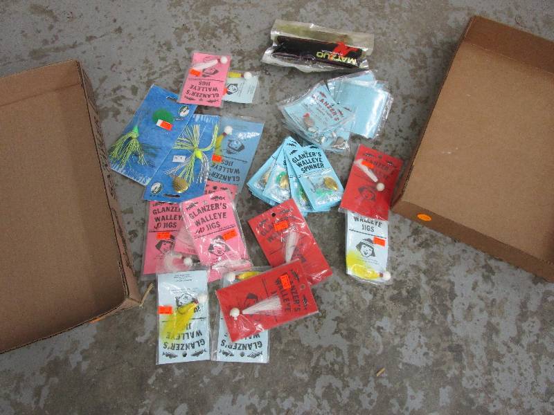 lot 170 image: 12 jigs, 24 Spinners, Bait and More