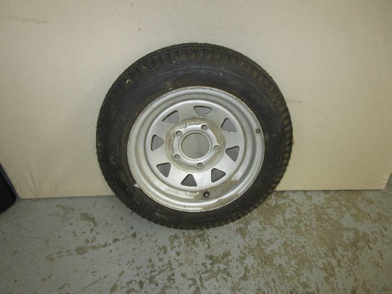 lot 88 image: Spare Tire See Pictures for Sizes