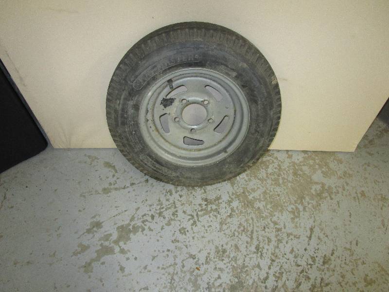 lot 89 image: Spare Tire See Pictures for Sizes