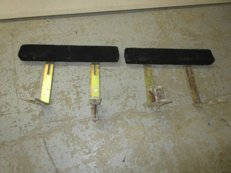 lot 91 image: Trailer Bumpers