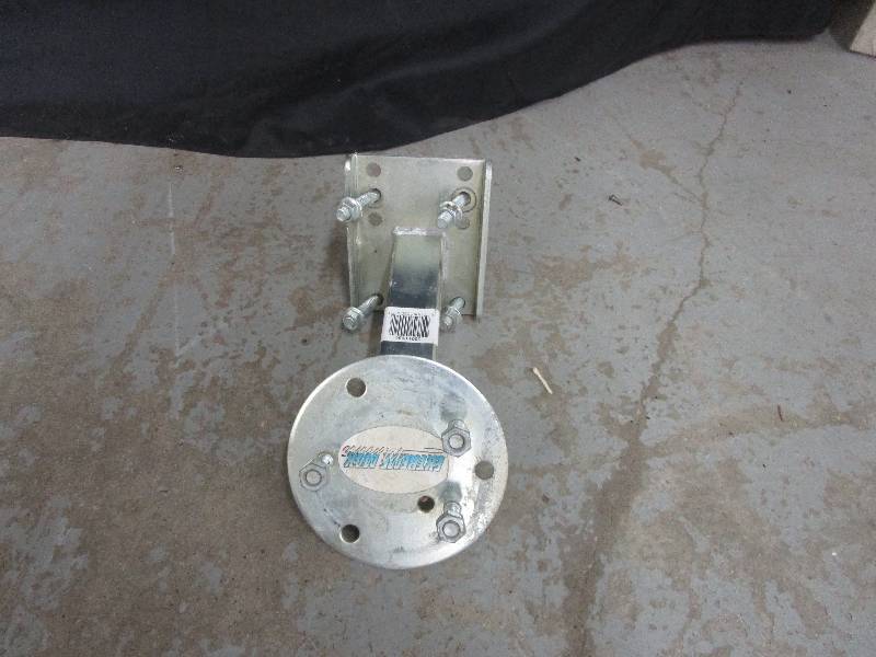 lot 92 image: Spare tire Bracket