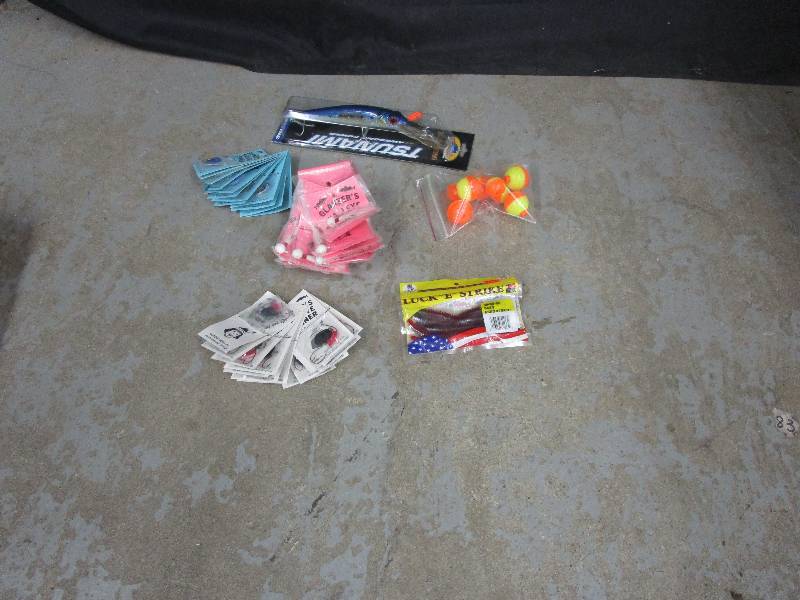 lot 116 image: 12 Jigs, 24 Spinners, Fish Bait, Bobbers and  2 12 Sardine Bunker TS Mega Minnow