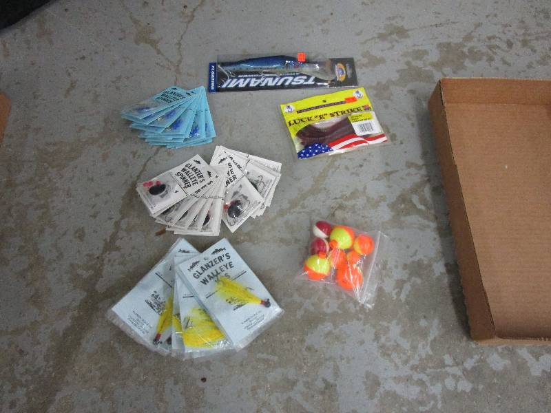 lot 121 image: Never Used 12 Jigs, 24 Spinners, Fish Bait, Bobbers and  1 12 Sardine Bunker TS Mega Minnow