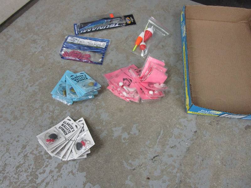 lot 123 image: Never Used 12 Jigs, 24 Spinners, Fish Bait, Bobbers and  1 12 Sardine Bunker TS Mega Minnow