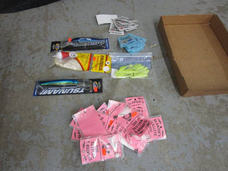 lot 125 image: Never Used 12 Jigs, 24 Spinners, Fish Bait, Bobbers and  1 12 Sardine Bunker TS Mega Minnow