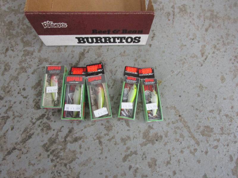 lot 139 image: 5 Unopened Rapalas