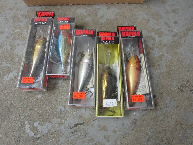 lot 144 image: 5 Unopened Rapalas