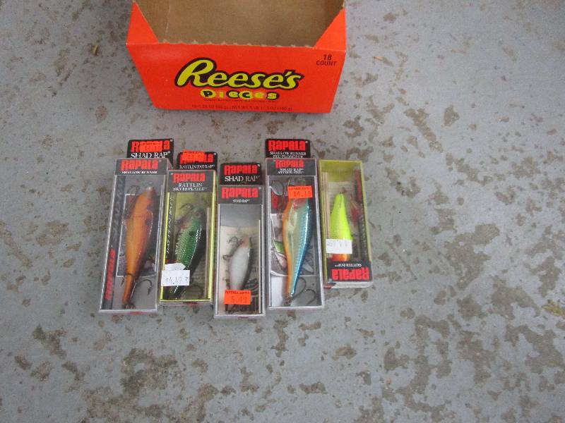 lot 153 image: 5 Unopened Rapalas