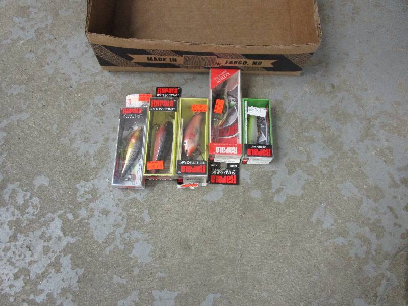 lot 160 image: 5 Unopened Rapalas