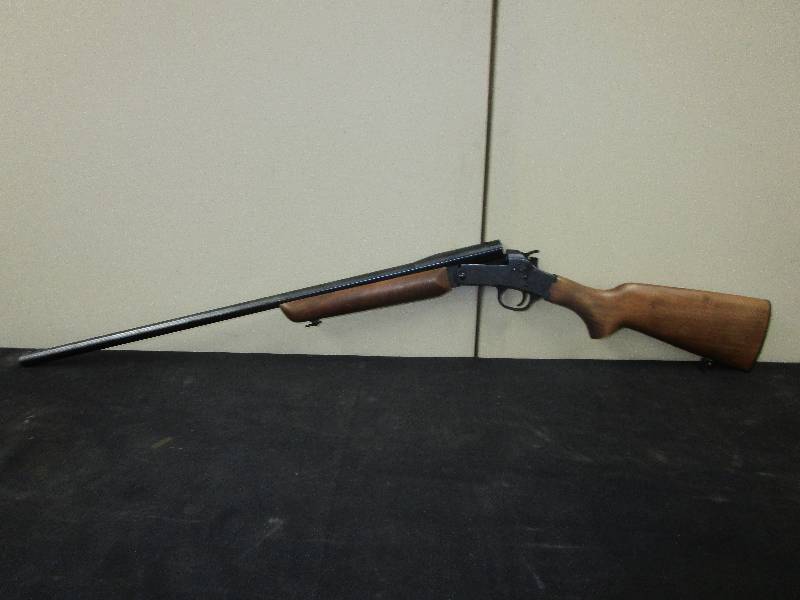 lot 3 image: A. ROSSI S.A. 20 GA 3 FULL CHOKE SINGLE SHOT BREAK ACTION SHOTGUN