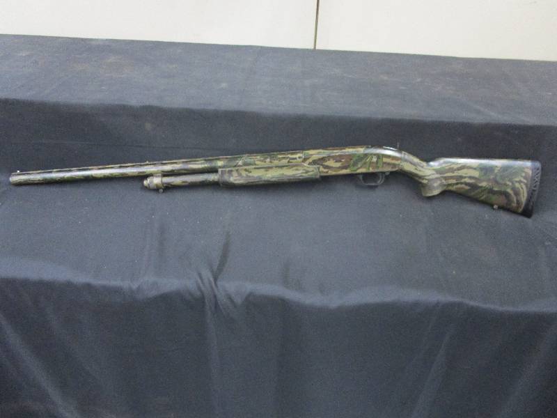 lot 9 image: MOSSBERG 835 12 GA 2 34, 3 AND 3 12 PUMP SHOTGUN (MISSING SAFTEY)