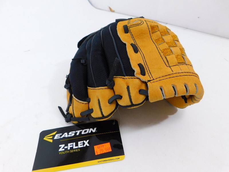 lot 38 image: Easton Z-Flex Youth Series Baseball Glove