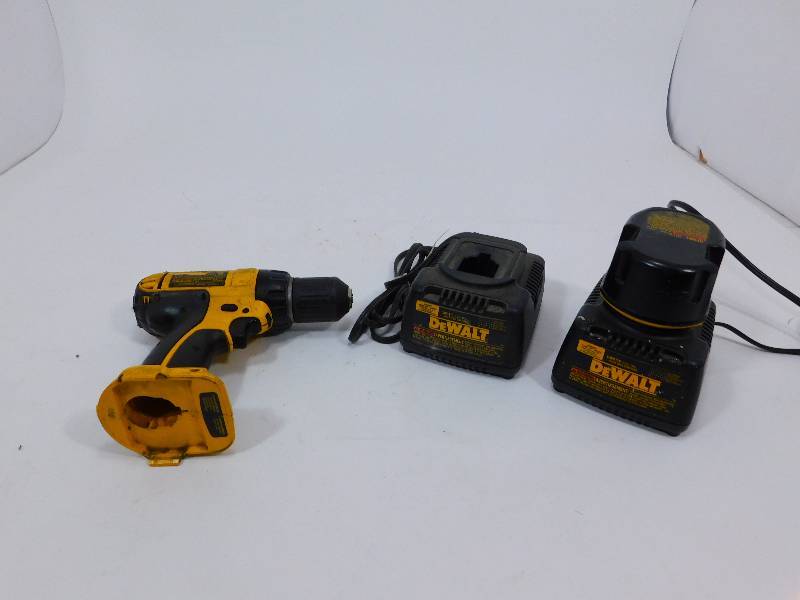 lot 48 image: DeWalt Cordless Drill & Two Dewalt DW9116   7.2V---18V  Chargers & DeWalt 14.4v Battery